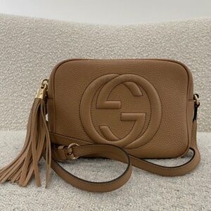 Authentic Pre-Owned Gucci GG Soho Disco Camera Beige Crossbody Bag